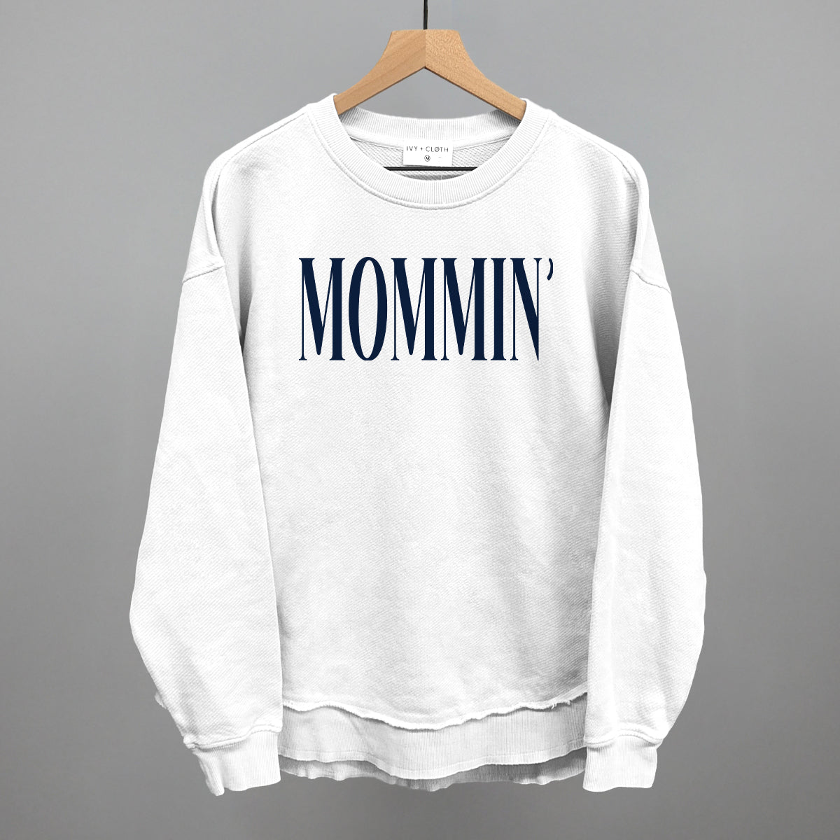 Mommin' Blue Text
